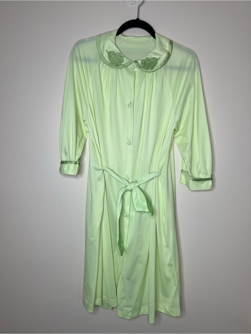 Vintage Light Green Gossard Artemis Robe Housecoat Hostess Small USA Nylon